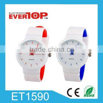 2016 FASHION SILICONE WTACH ET1590