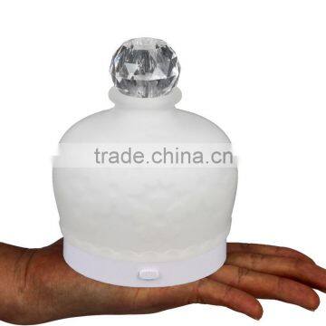 Newest Polystone USB/Battery-powered Fan Aromatherapy Diffuser,Mini Oil Diffuser,Portable Oil Dispenser W/7-color-change Light photo-4