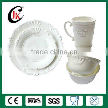 Wholesale cheap white ceramic dinnerware set fine royal bone china