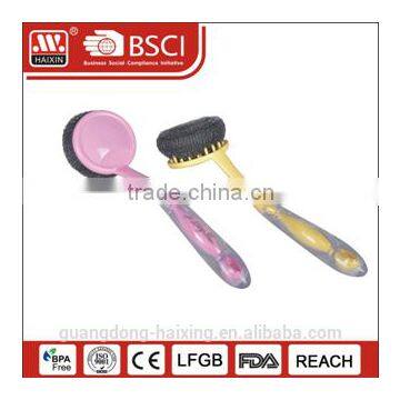 Plastic brush