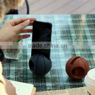 2013 new design silicone football speaker for i phone Silicone mobile phone holder horn stand