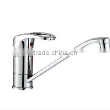 Single handle brass kitchen faucet (sink mixer )