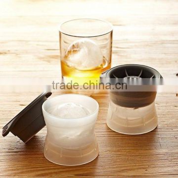 leak-free silicone ice sphere maker