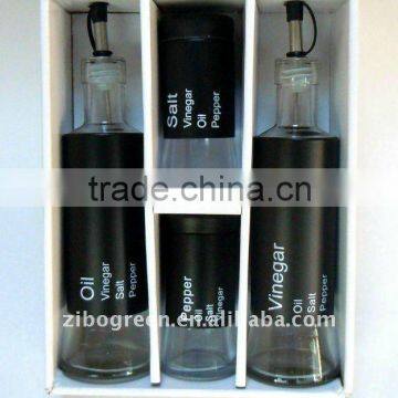 TW915 4pcs glass oil vinegar salt and pepper set with metal casing in display box