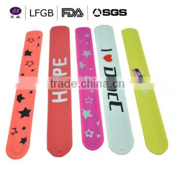 new coming cool silicone slap bracelet/soft silicone slap wristbands China manufacturing