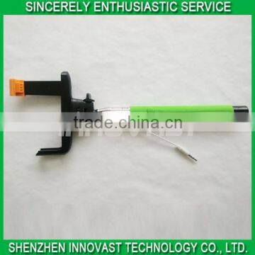 Extendable monopod selfie stick with 3.5mm audio cable wired monopod