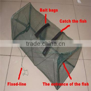 Collapsible floating fish trap