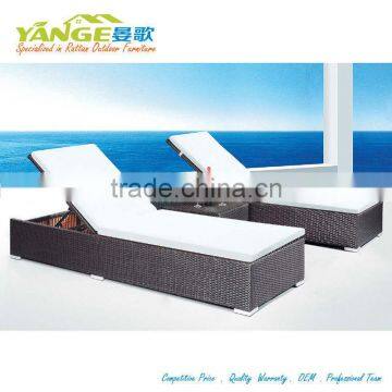 Stackable rattan sun bed alu frame reclining sun bed with side table