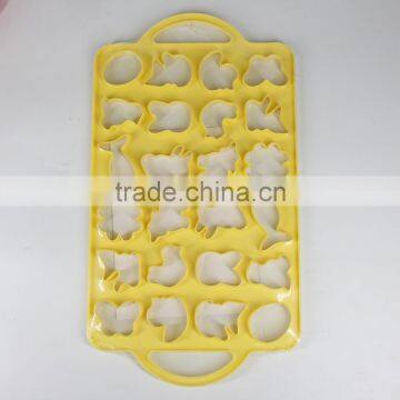 Plastic Square Cake Cutter Set photo-3