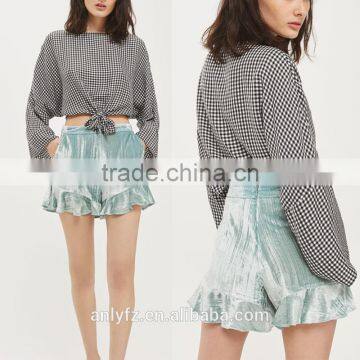 China factory low price wholesale fashion high waist low rise velvet frill shorts women