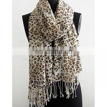 Wholesale Classic Ladies' Leopard print Cashmere woven scarf