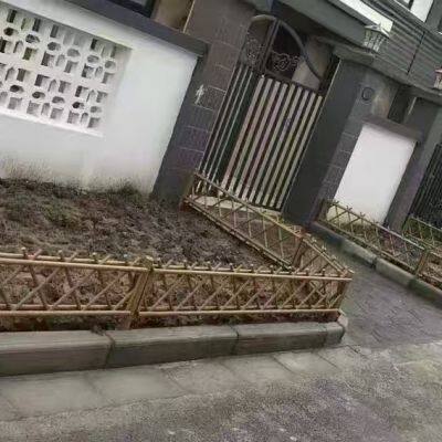 Durable PVC-Coated Imitation Bamboo Fence for Park Landscaping photo-3