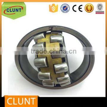 Long performance self-aligning roller bearing 22216