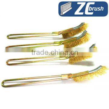 Brass wire scratch brush