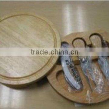 hot selling metal cheese gadget set of 4pcs with wooden cutting board