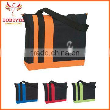 New Design Custom Larger Front Pocket 600 D Polyester Top Zippered Closure Tote Bag