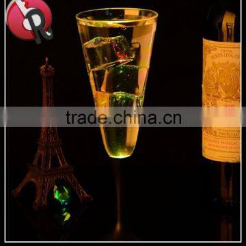 Bar Supplies Manufacturers Wholesale Colorful LED Cup Fluorescence Induction Into the Shiny Cup photo-4