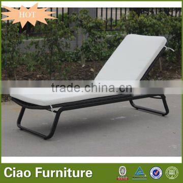 Flower weaving outdoor furniture plastic rattan beach sun lounger