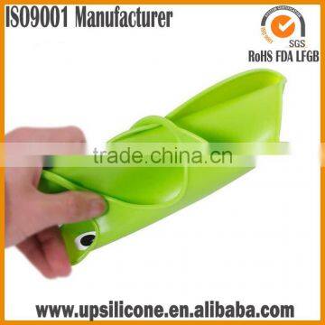 Manufacturer of Baby Silicone Bib BPA Free Silicone Baby Bib
