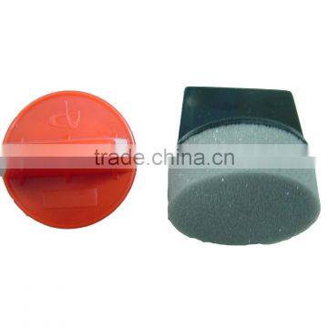 Plastic handle inner grey hotel shoe shine sponge