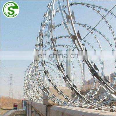 Hot sale galvanized Razor barbed wire for pakistan