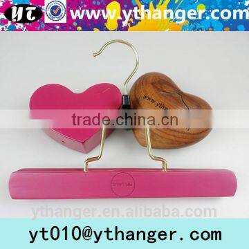YY0457 High Quality Clips Hair Extension Hangers With Logo for Shop Wigs Hanger photo-5