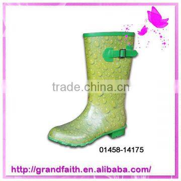 Customized box design folding rain boots