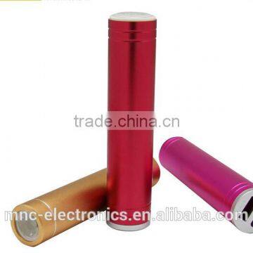 New stylish LED torch light custom laser engraving logo optional capacity cylinder shape mobile power bank