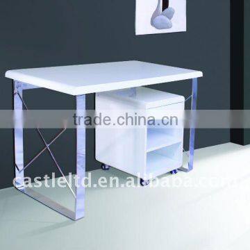 High gloss office desk