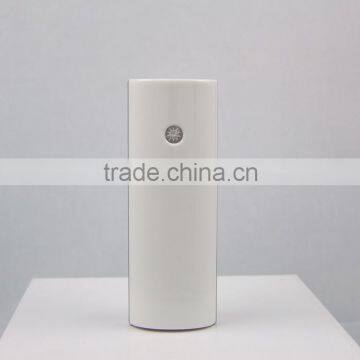 2015 new beauty product elegant white color handheld face moisturer use humidifier sprayer