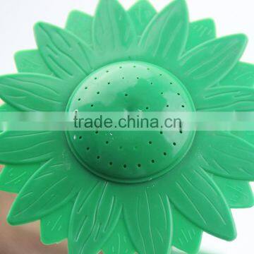 2015 Plastic garden sprinkler with sunflower design,32CM