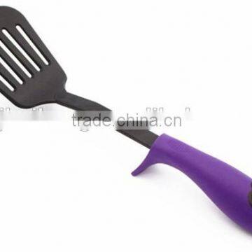 Factory Direct Supply Nylon Elevated Slotted Turner
