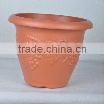 Plastic blowing decoration pot