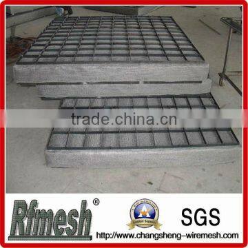 WIRE MESH DEMISTER