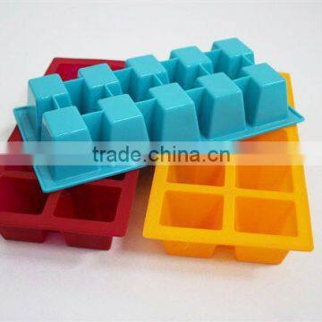 2014 food grade silicone covered ice cube trays