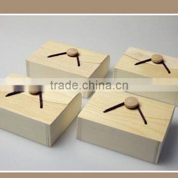 Simple and easy wooden tea box