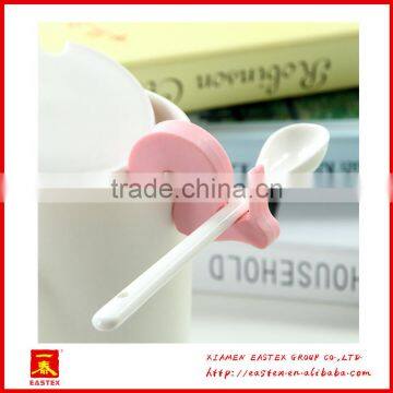 Multifuncional snails shape silica gel clip for pan