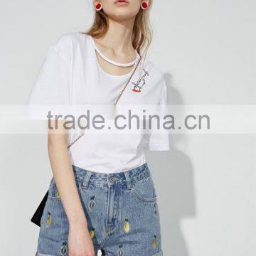 new style sexy lady hot embroidery short jeans fashion design