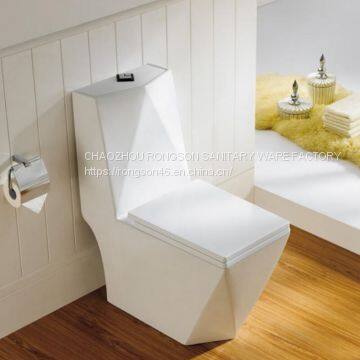 Big Size Bathroom Short Tank Ceramics TOTO Japanese Factory Ceramic Hot Sale One Piece Toilet photo-3