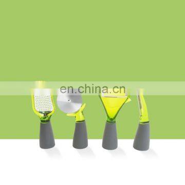 Kitchen Accessories Food Grade Plastic Lemon Squeezer Grater Peeler Opener Kitchen Gadgets Fruit Tools