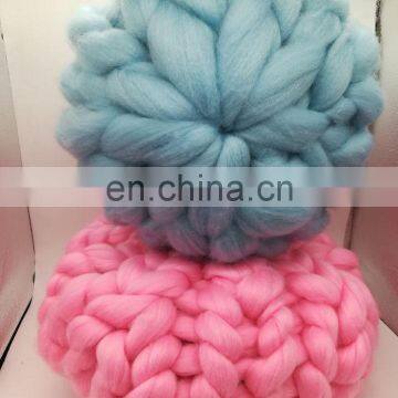 Free Sample Arm Knitting Australian Merino Wool Soft Hold Pillow photo-3
