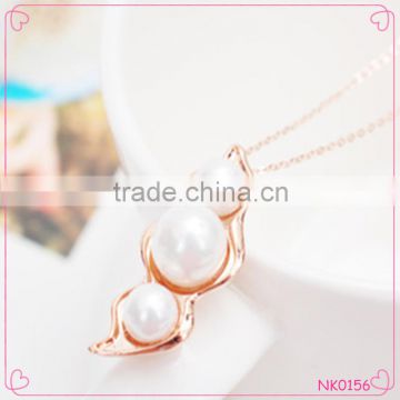 New design fashion gold Valentine's gift pearl peanut pendant necklace