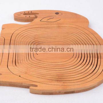 Eco Friendly Naturally Renewable Woven Bamboo Unusual Spiral Cut Fruit Bowl Tray Basket