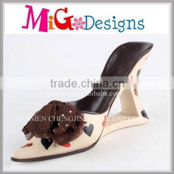 Custom Sexy High Heel Shoe Decorative Resin Wine Bottle Holders