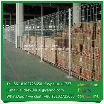 china manufacturer galvanized steel curvy welded wire mesh fence panels