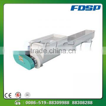 Universal screw conveyor for biofuel pellets