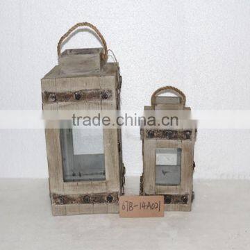 Green Ceramic Antique Candle Lanterns Customized Wooden Garden Lanterns