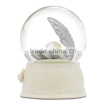 Snowglobes for Birthday Present Pearl in Oyster Shell Gift Snow Globes photo-2