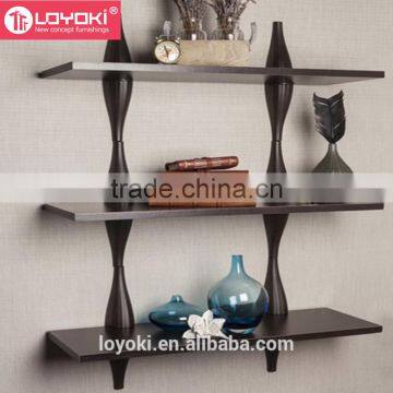 Three Level Shelving System with Decorative Ondulating Brackets glossy MDF wood wall shelf