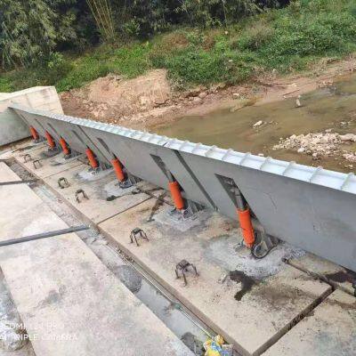 Low-Cost and High-Efficiency Hydraulic Elevator Dam Designed for Urban Landscape Creation Drought Resistance and Peak-Valley Power Regulation